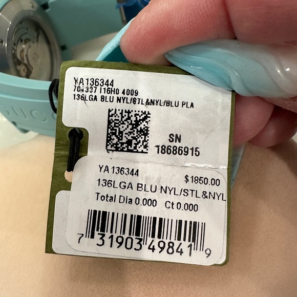 Gucci 40mm Dive Watch - Picture 10 of 11